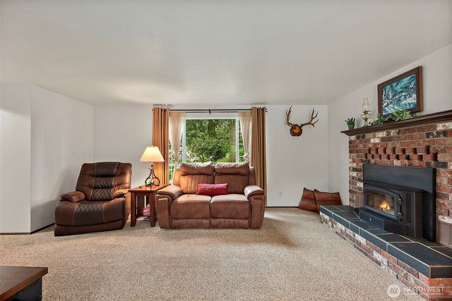3225 83rd Avenue SW, Olympia, WA 98512