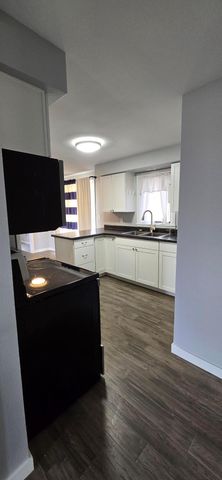 1014 Maplehill Drive, Albert Lea, MN 56007