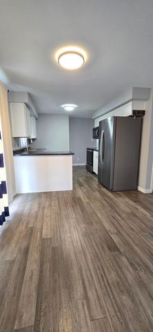 1014 Maplehill Drive, Albert Lea, MN 56007