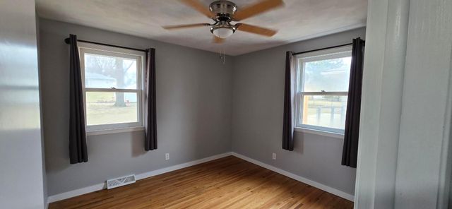 1014 Maplehill Drive, Albert Lea, MN 56007