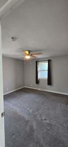 1014 Maplehill Drive, Albert Lea, MN 56007