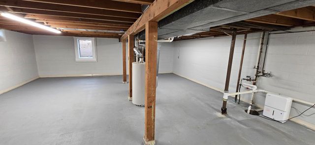 1014 Maplehill Drive, Albert Lea, MN 56007