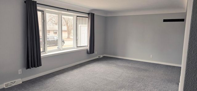 1014 Maplehill Drive, Albert Lea, MN 56007