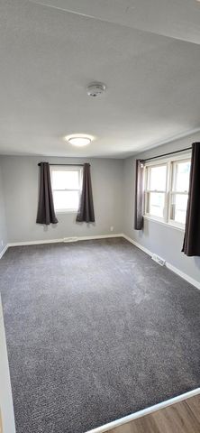 1014 Maplehill Drive, Albert Lea, MN 56007