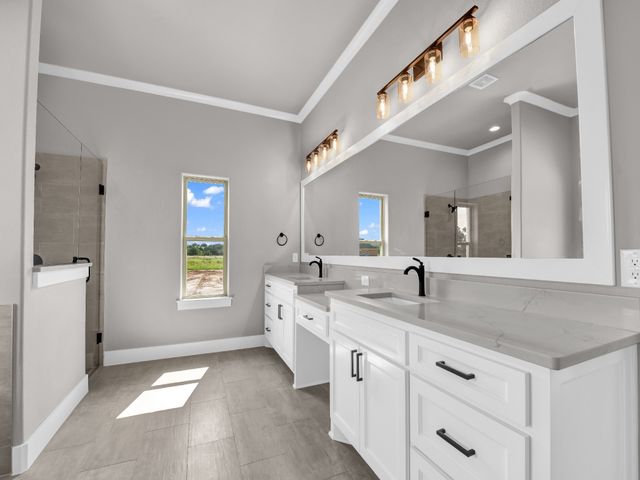 2000 Forest Bridge Drive, Azle, TX 76020