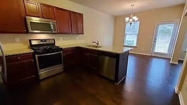 3524 Castleberry Village Cir, Cumming, GA 30040