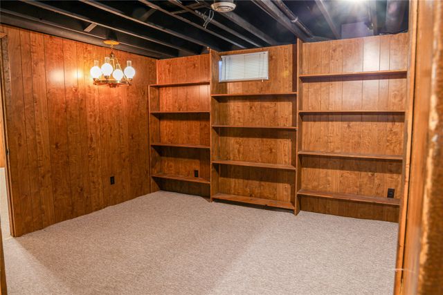 5370 NE 5th Street, Des Moines, IA 50313