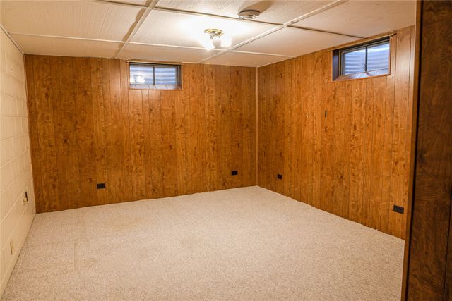 5370 NE 5th Street, Des Moines, IA 50313