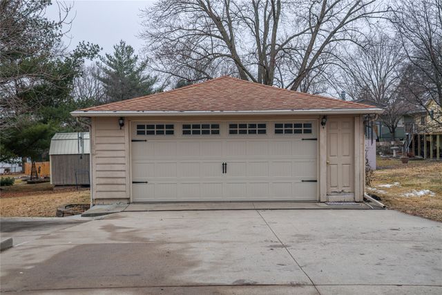 5370 NE 5th Street, Des Moines, IA 50313