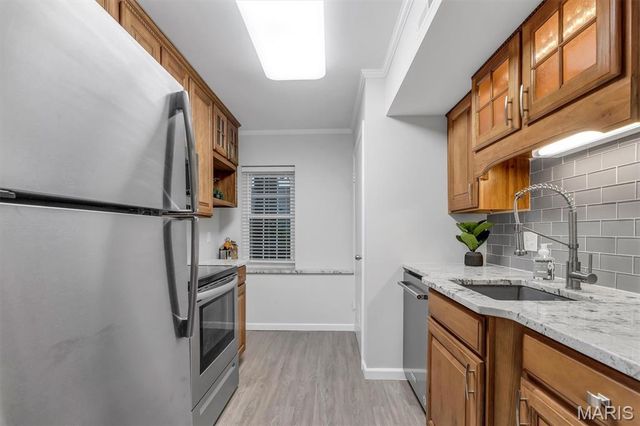 13472 Mason Village Court, Town And Country, MO 63131