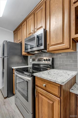 13472 Mason Village Court, Town And Country, MO 63131