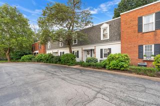 13472 Mason Village Court, Town And Country, MO 63131