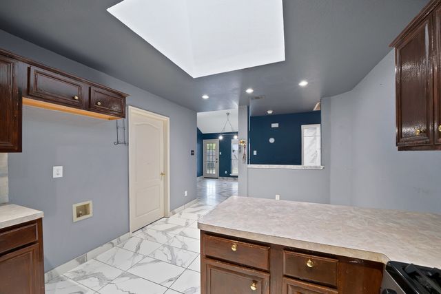 828 Windswept Drive, Cedar Hill, TX 75104