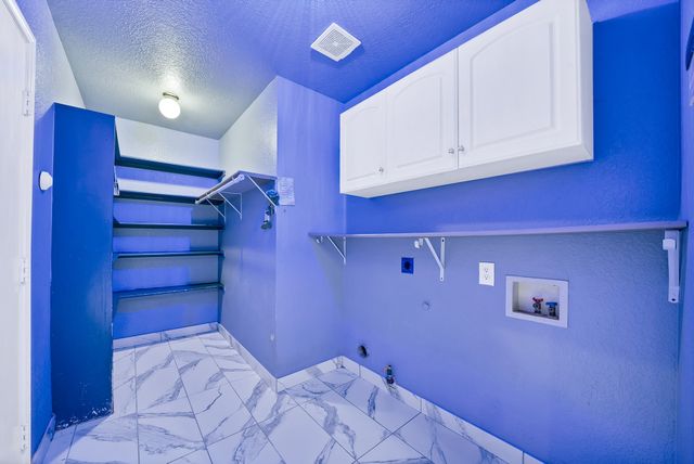 828 Windswept Drive, Cedar Hill, TX 75104