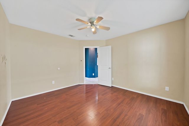 828 Windswept Drive, Cedar Hill, TX 75104