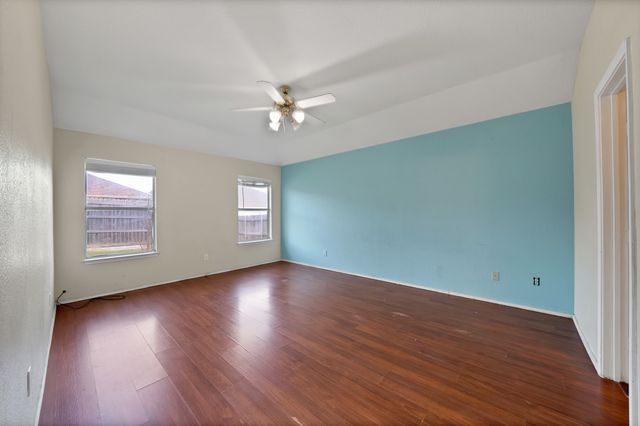 828 Windswept Drive, Cedar Hill, TX 75104