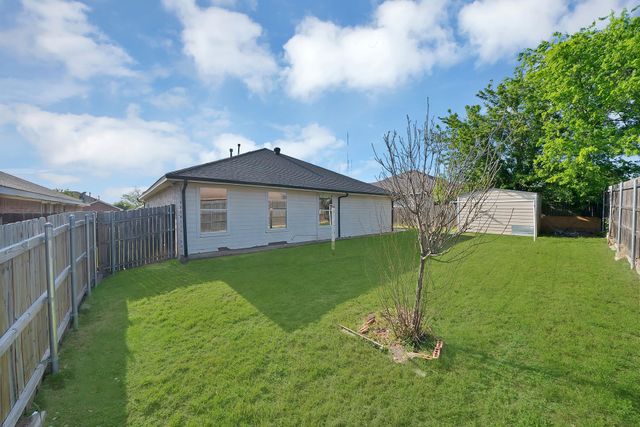 828 Windswept Drive, Cedar Hill, TX 75104