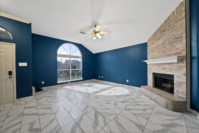 828 Windswept Drive, Cedar Hill, TX 75104