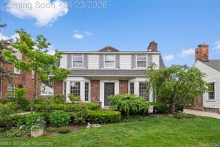 1758 Winthrop Lane, Birmingham, MI 48009