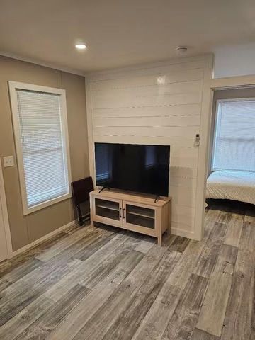 7710 Pecan Drive S, Irvington, AL 36544