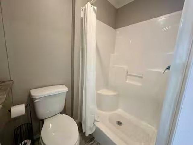 7710 Pecan Drive S, Irvington, AL 36544