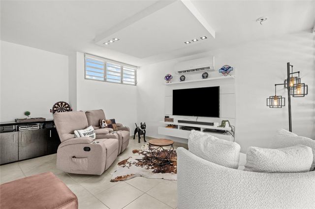 6185 PIEDRAS BLANCAS 6185, Guaynabo, PR 00971