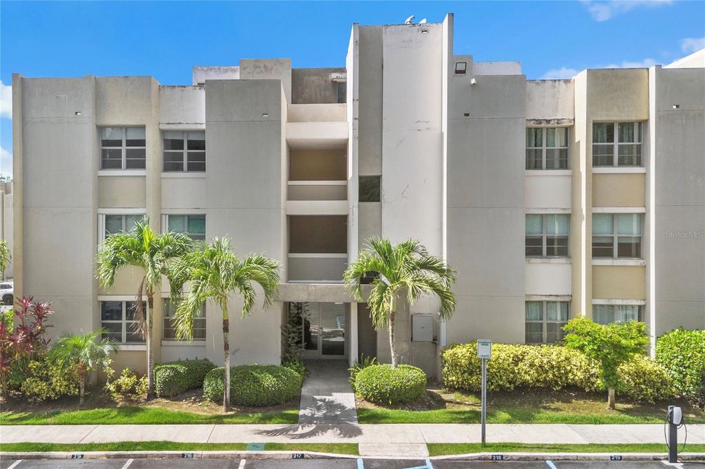 6185 PIEDRAS BLANCAS 6185, Guaynabo, PR 00971