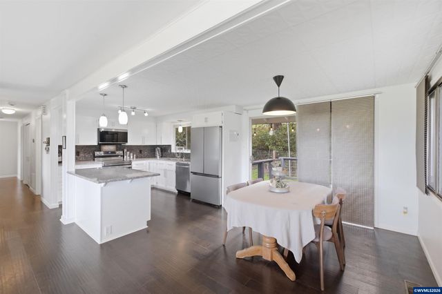 30550 Rancho Rd, Lebanon, OR 97355