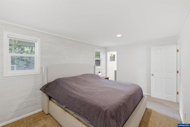 30550 Rancho Rd, Lebanon, OR 97355