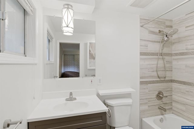 30550 Rancho Rd, Lebanon, OR 97355