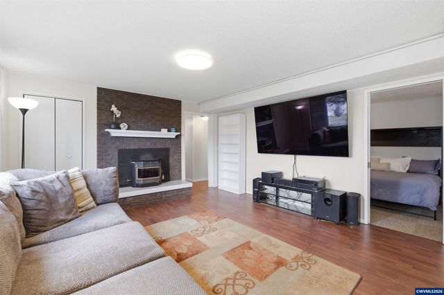 30550 Rancho Rd, Lebanon, OR 97355