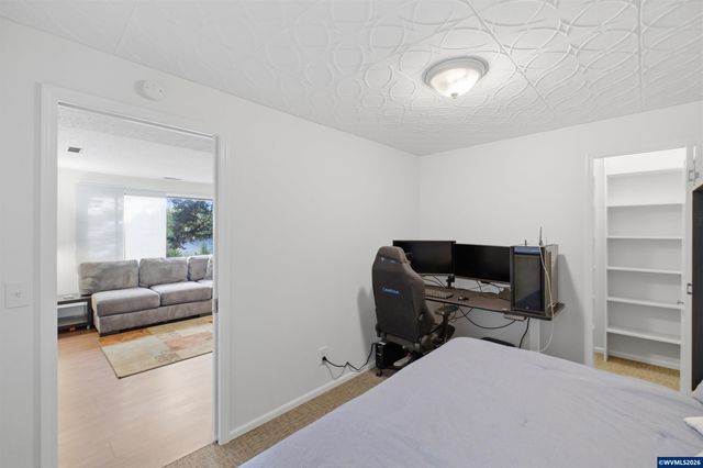 30550 Rancho Rd, Lebanon, OR 97355