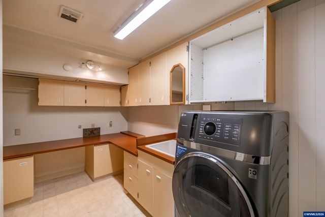 30550 Rancho Rd, Lebanon, OR 97355