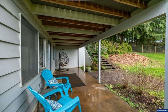 30550 Rancho Rd, Lebanon, OR 97355