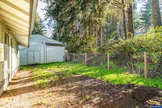 30550 Rancho Rd, Lebanon, OR 97355