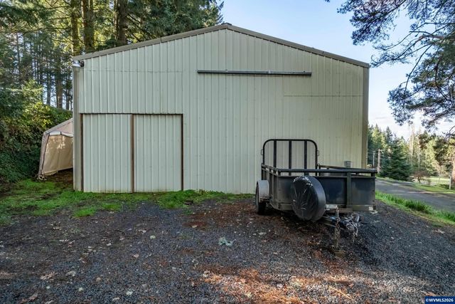 30550 Rancho Rd, Lebanon, OR 97355