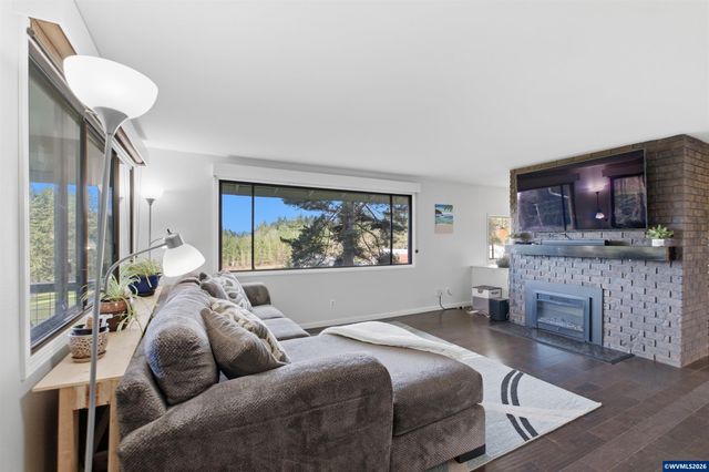 30550 Rancho Rd, Lebanon, OR 97355