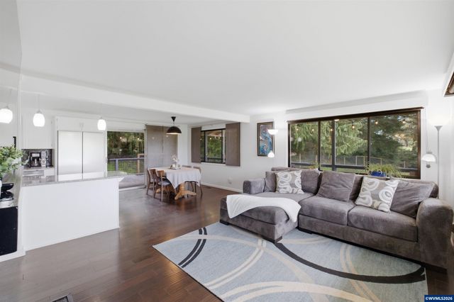 30550 Rancho Rd, Lebanon, OR 97355