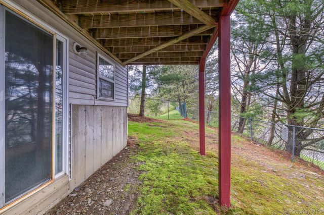 98 Lois Lane, Monroe, NY 10950