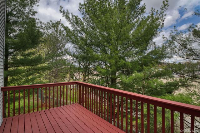 98 Lois Lane, Monroe, NY 10950