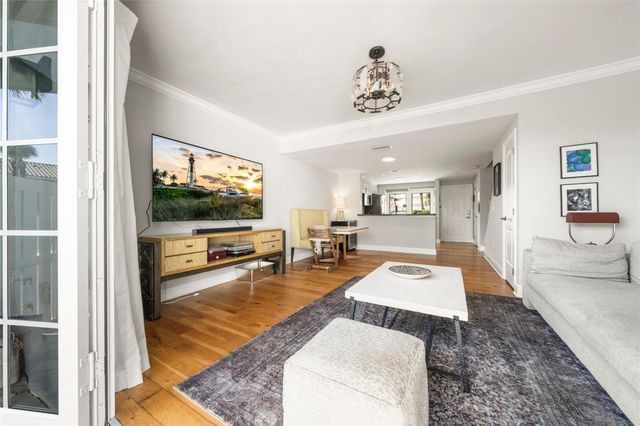 998 E Jeffery Street, Boca Raton, FL 33487