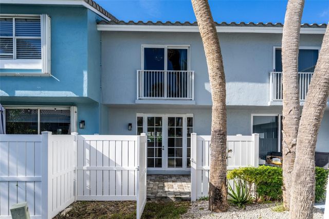 998 E Jeffery Street, Boca Raton, FL 33487