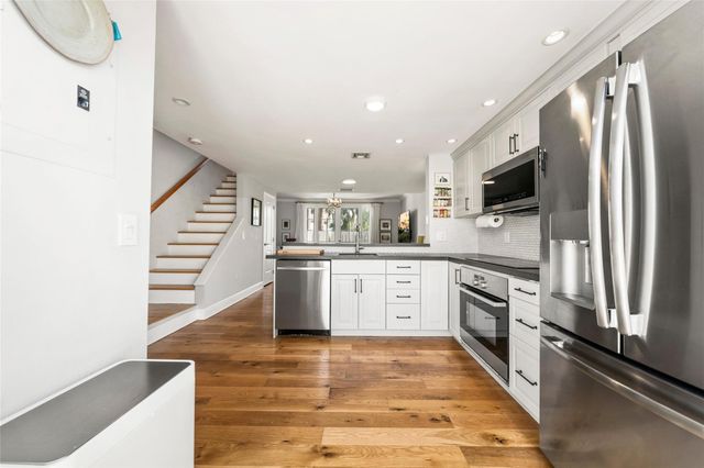 998 E Jeffery Street, Boca Raton, FL 33487