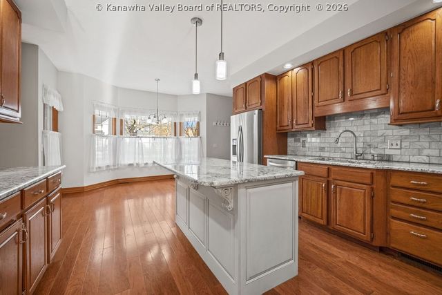 1140 Hickory Mills Road, Hurricane, WV 25526