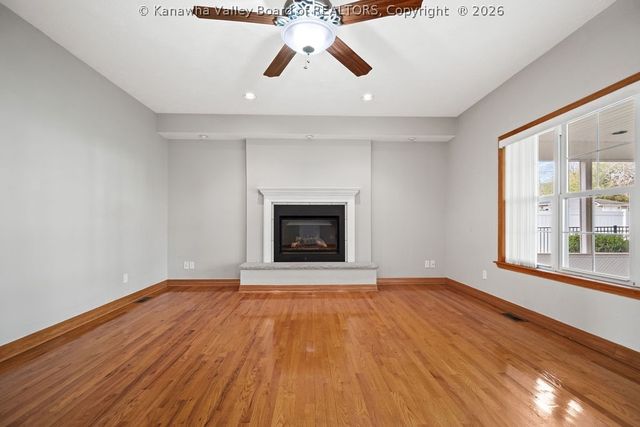 1140 Hickory Mills Road, Hurricane, WV 25526