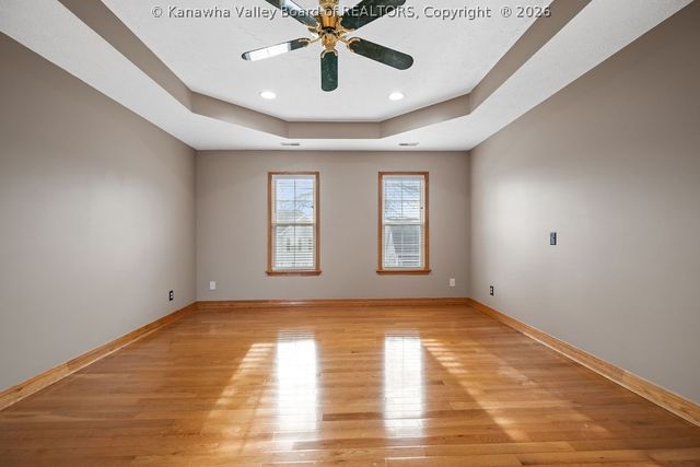 1140 Hickory Mills Road, Hurricane, WV 25526