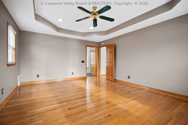 1140 Hickory Mills Road, Hurricane, WV 25526