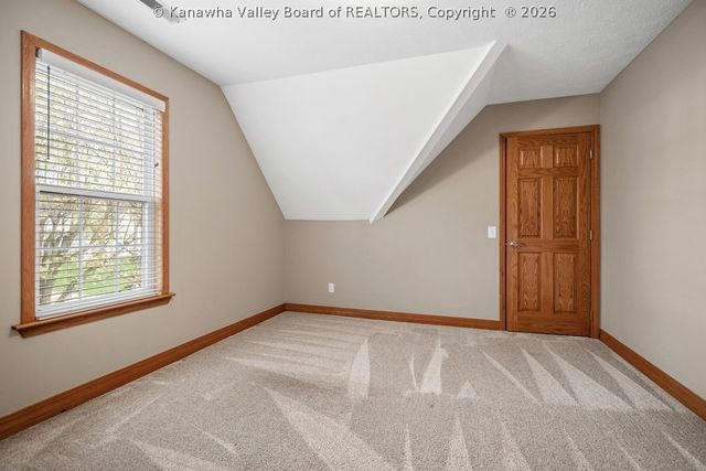 1140 Hickory Mills Road, Hurricane, WV 25526