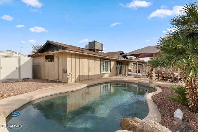 8517 E THOMAS Road, Scottsdale, AZ 85251