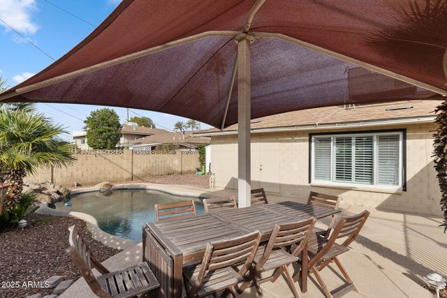 8517 E THOMAS Road, Scottsdale, AZ 85251